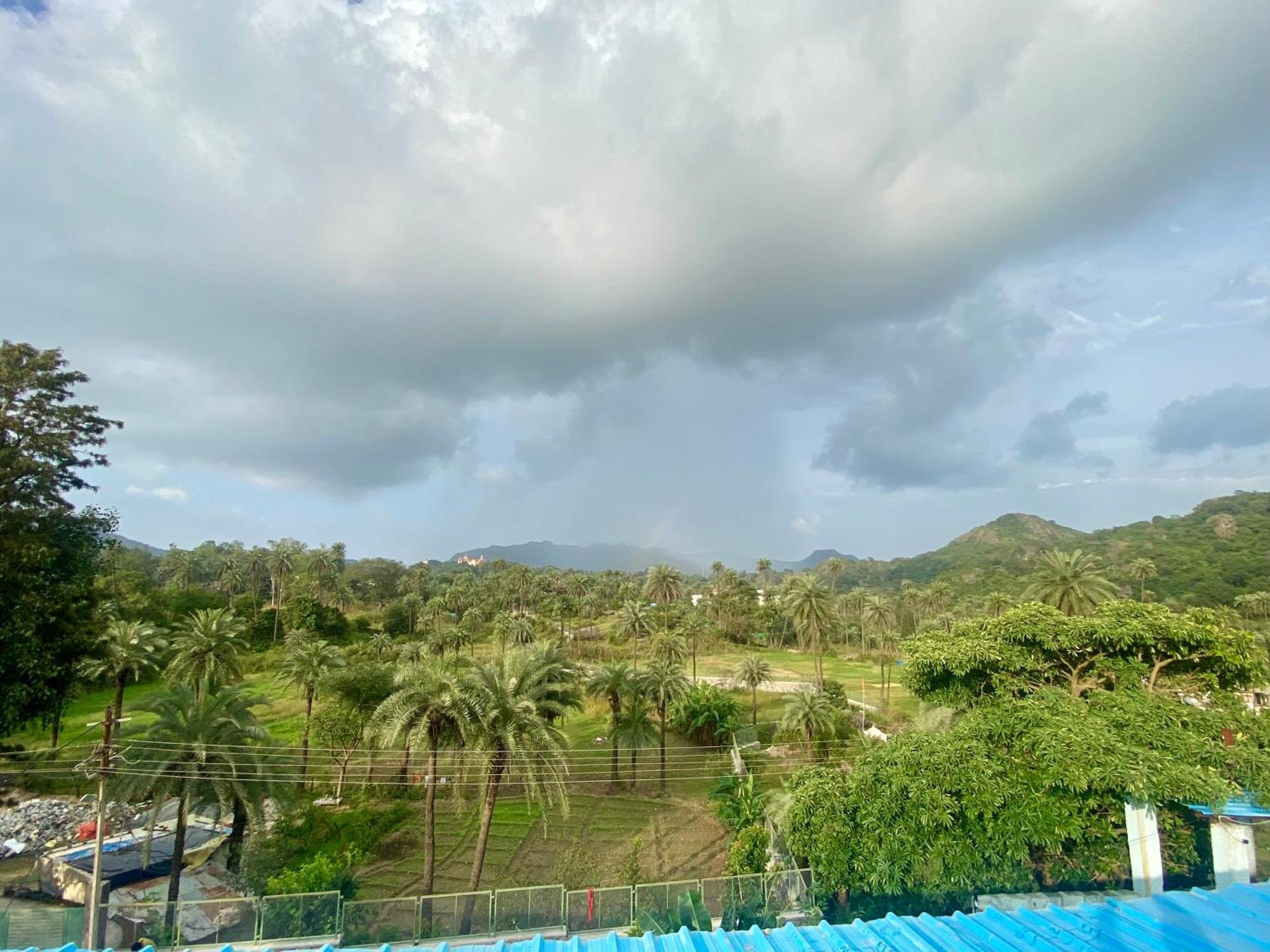 Rudraksha Inn Mount Abu Esterno foto