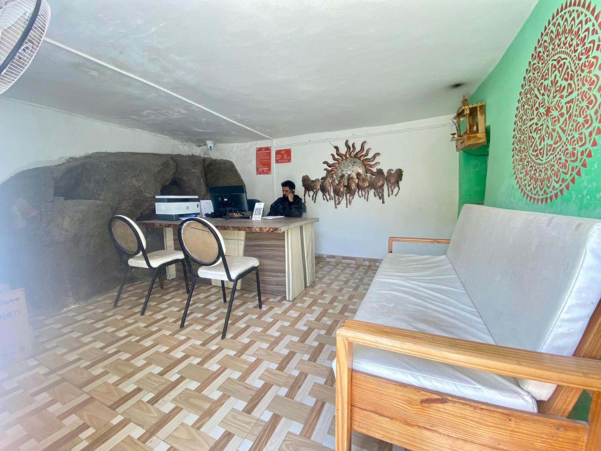 Rudraksha Inn Mount Abu Esterno foto