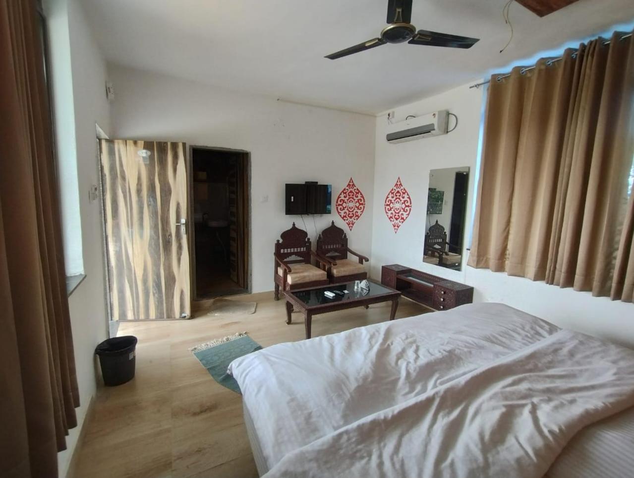 Rudraksha Inn Mount Abu Esterno foto